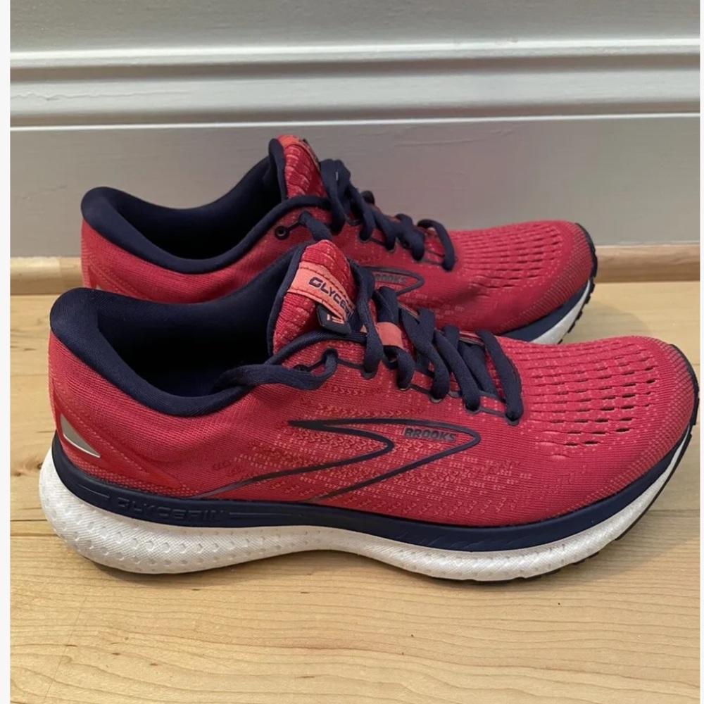 Womens Brooks Glycerin GTS 19 - size 7.5